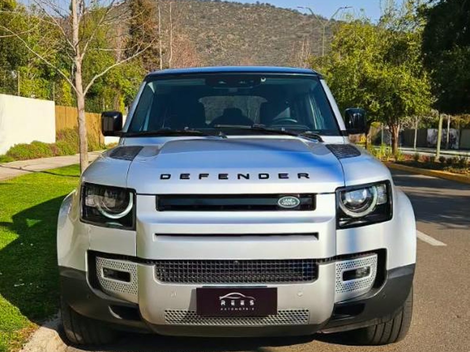 Land Rover DEFENDER FIRST EDITION 2021 - Foto 3 de 20