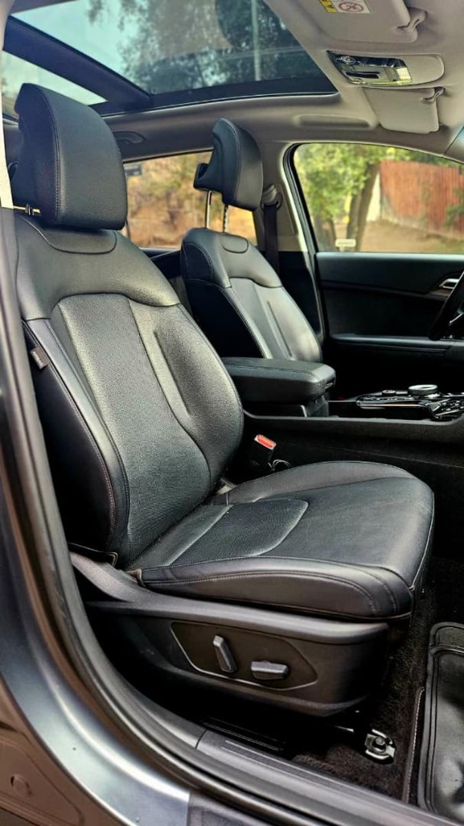 Kia SPORTAGE X-LINE AWD 2025 - Imagen 16 de 20