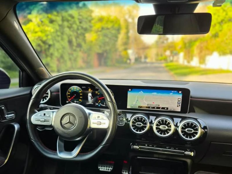 Mercedes-Benz A 35 AMG 2021 - Imagen 13 de 17