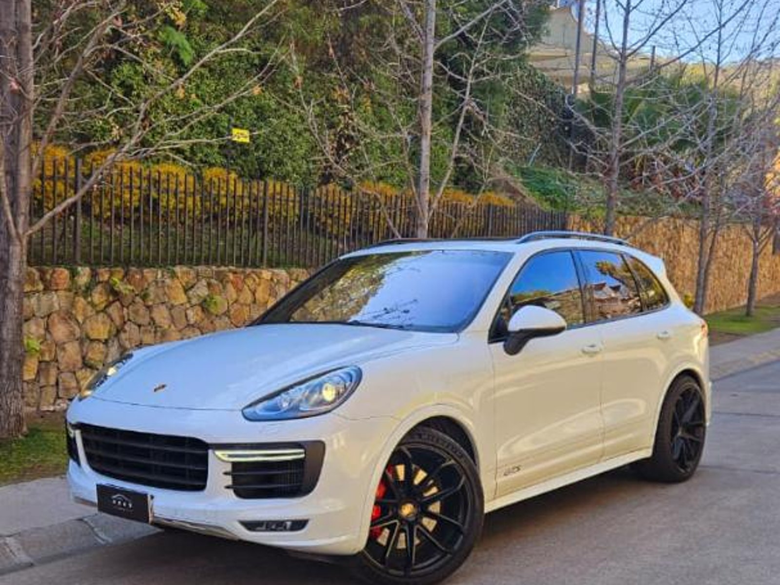 Porsche CAYENNE GTS 2016 - Foto 2 de 20