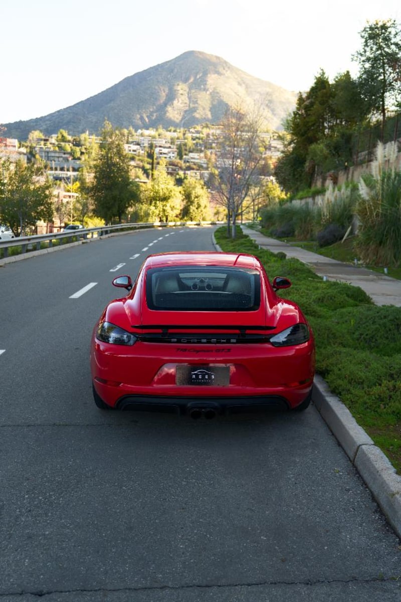 Porsche 718 CAYMAN GTS 2018 - Imagen 4 de 19