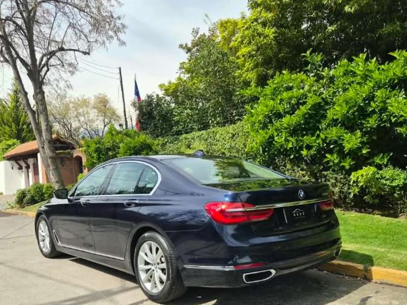 BMW 730 D 2016 - Imagen 18 de 20