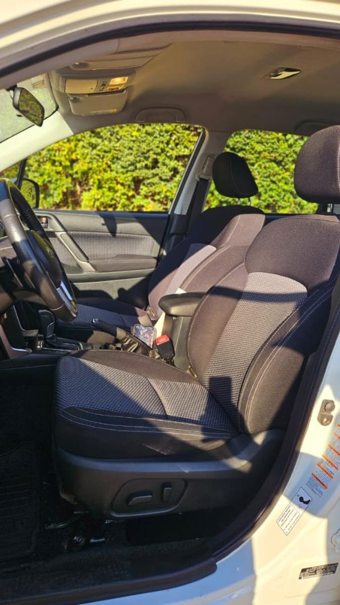 SUBARU FORESTER 2.0 CVT 2019 - Imagen 12 de 17