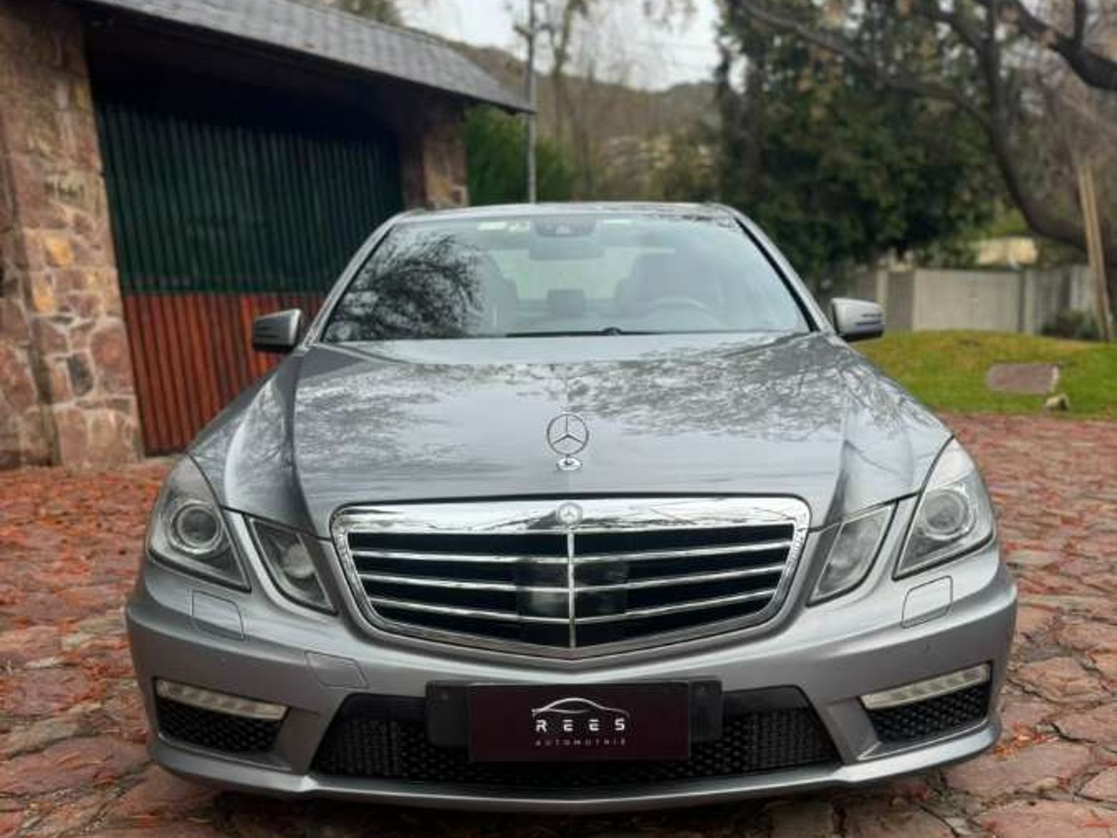 Mercedes-Benz E 63 AMG 2012 - Foto 3 de 20