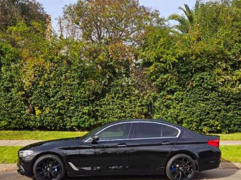 BMW 530 D LUXURY 2019 - Imagen 6 de 17