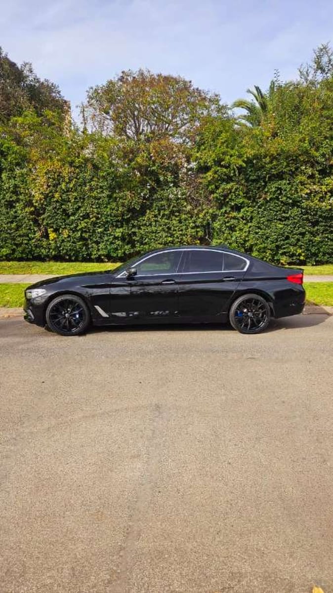 BMW 530 D LUXURY 2019 - Imagen 6 de 17