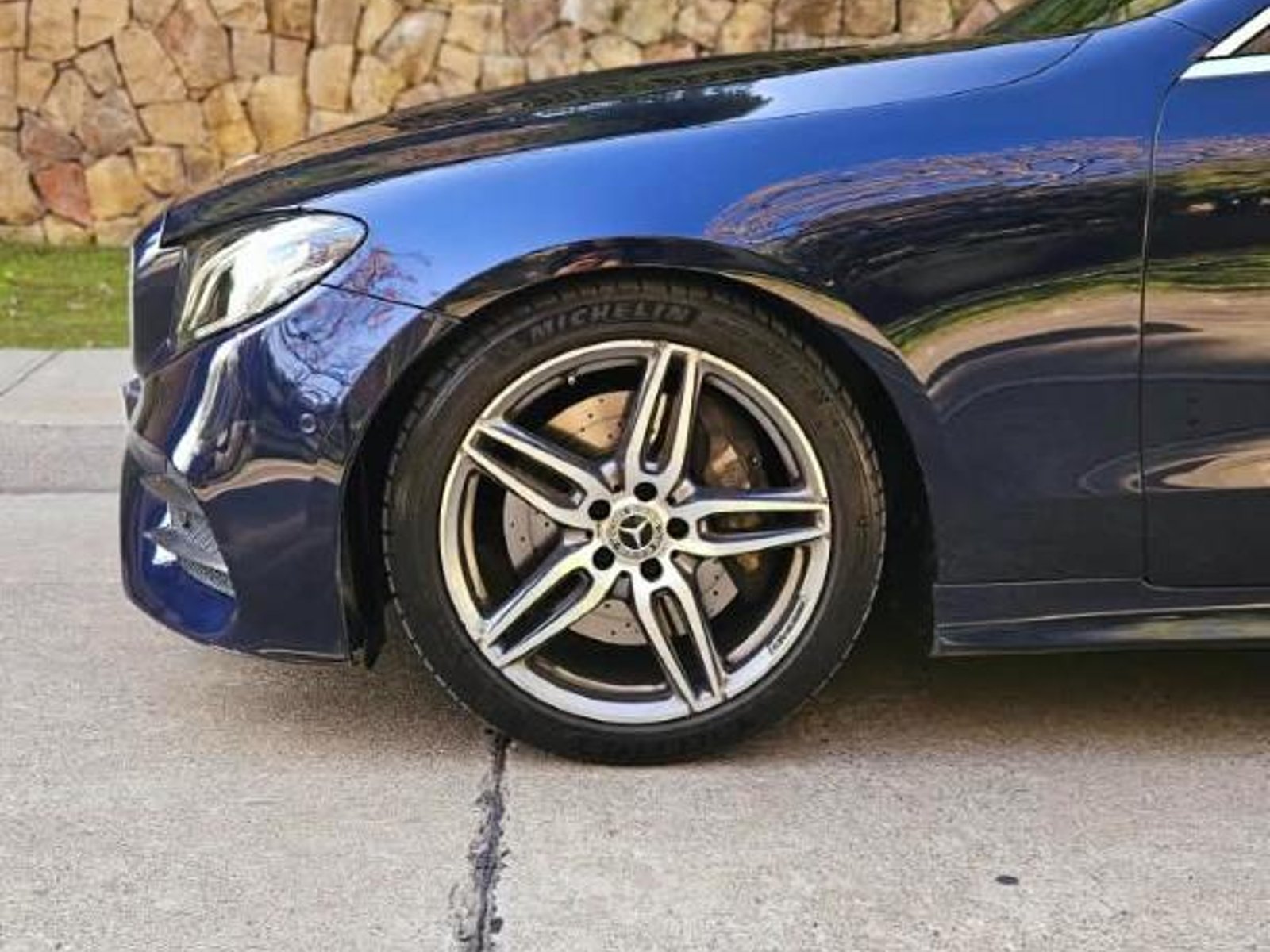 Mercedes-Benz E 300 COUPE 2020 - Foto 5 de 19
