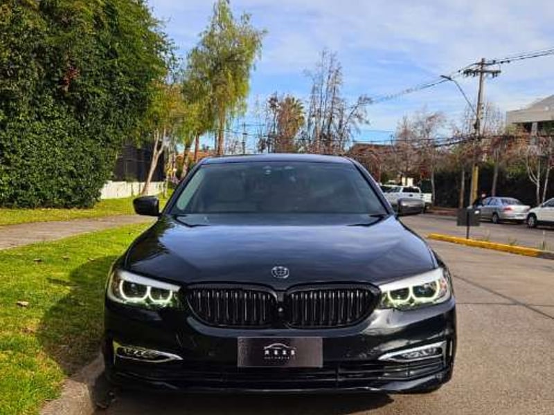 BMW 530 D LUXURY 2019 - Imagen 3 de 17