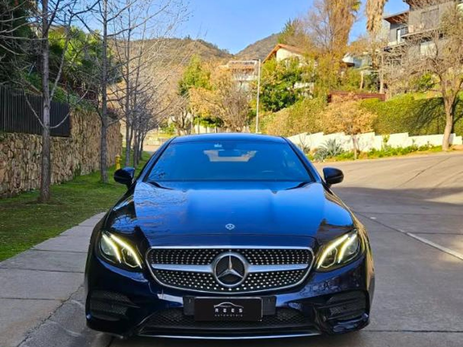 Mercedes-Benz E 300 COUPE 2020 - Foto 3 de 19