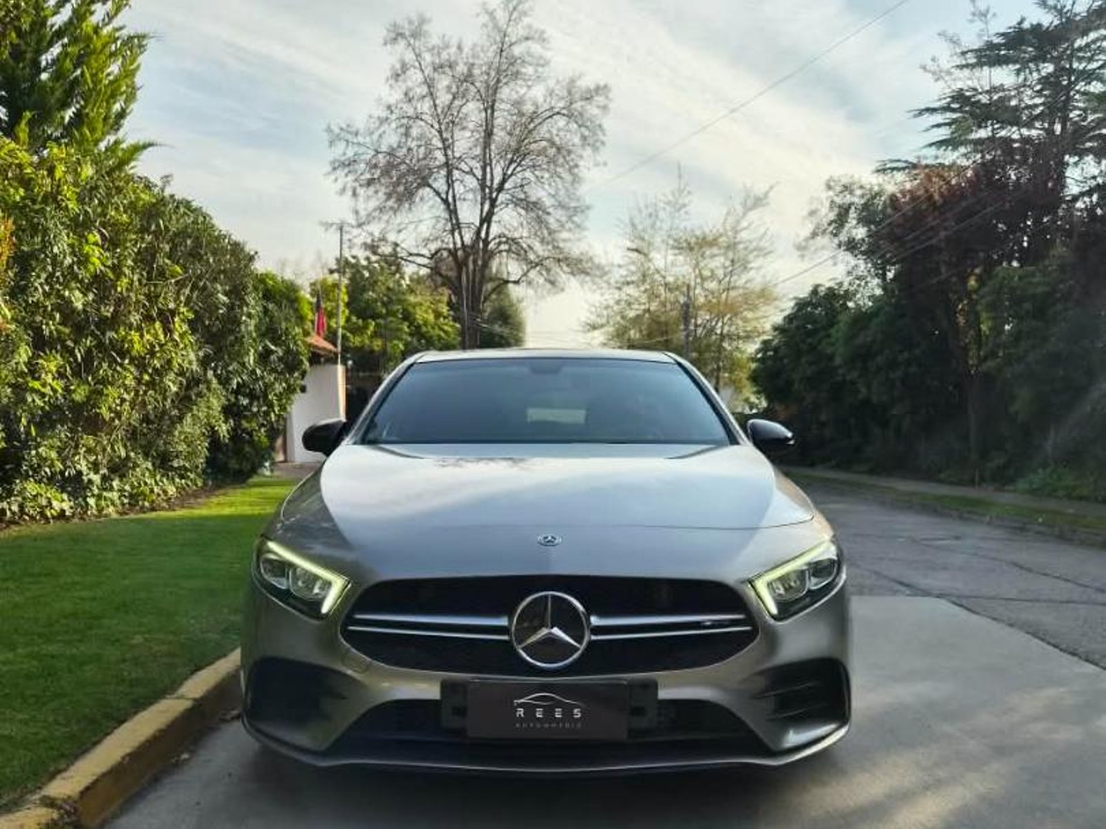 Mercedes-Benz A 35 AMG 2021 - Foto 3 de 17