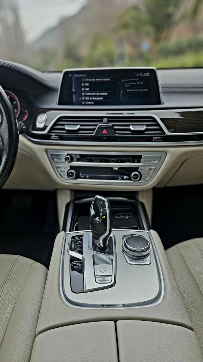 BMW 730 D 2016 - Imagen 17 de 20