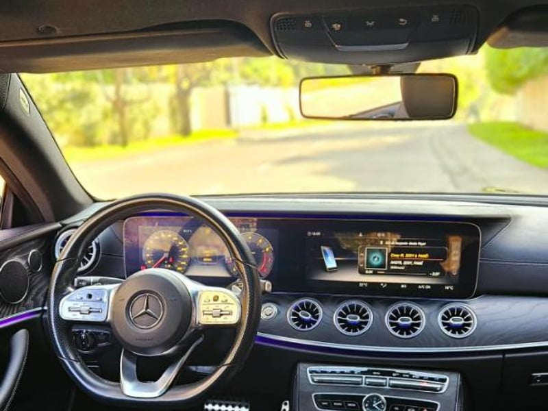 Mercedes-Benz E 300 COUPE 2020 - Imagen 16 de 19