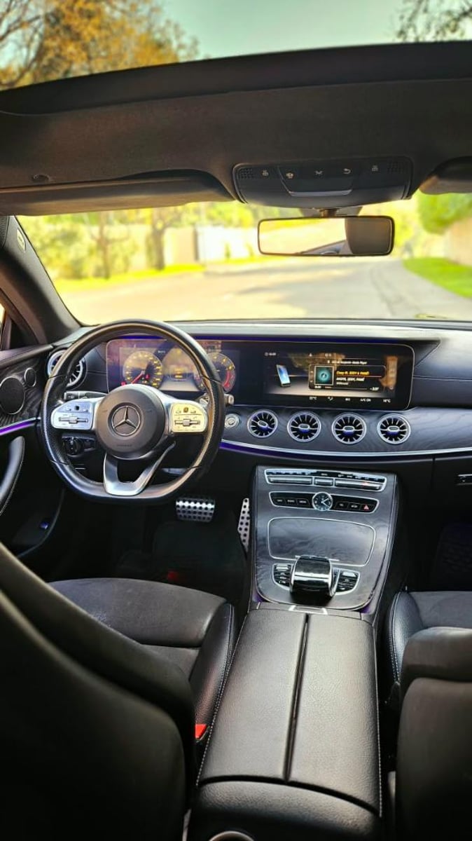 Mercedes-Benz E 300 COUPE 2020 - Imagen 16 de 19