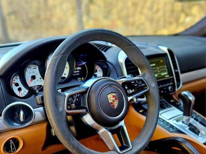 Porsche CAYENNE GTS 2016 - Imagen 12 de 20