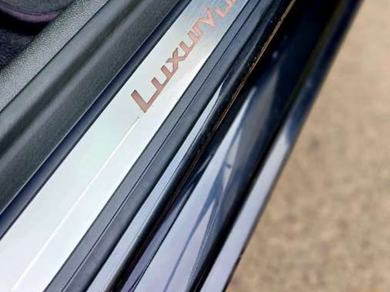 BMW 530 D LUXURY 2019 - Imagen 10 de 17
