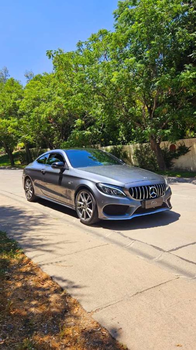 Mercedes-Benz C43 AMG 2018 - Imagen 4 de 20