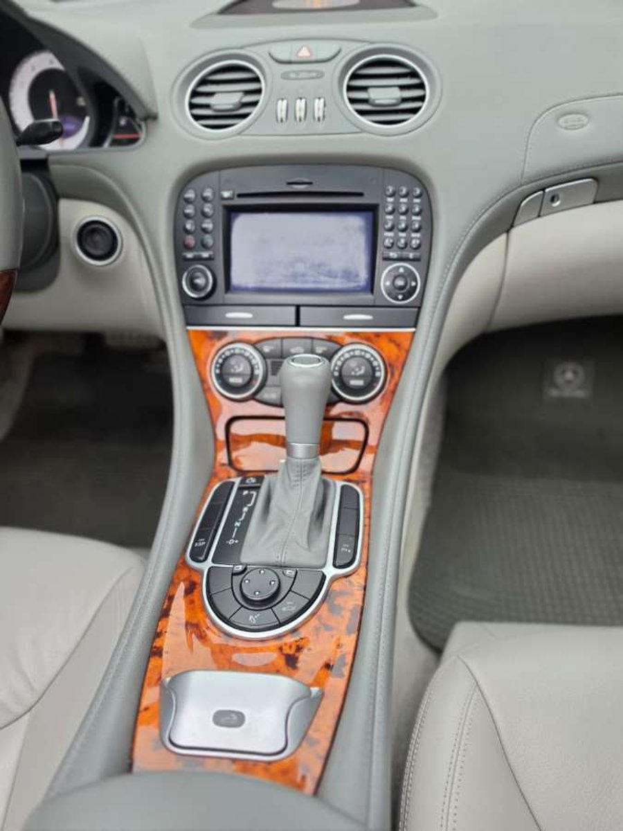 Mercedes-Benz SL 350 2010 - Imagen 18 de 20