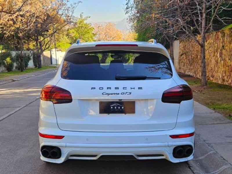 Porsche CAYENNE GTS 2016 - Imagen 9 de 20