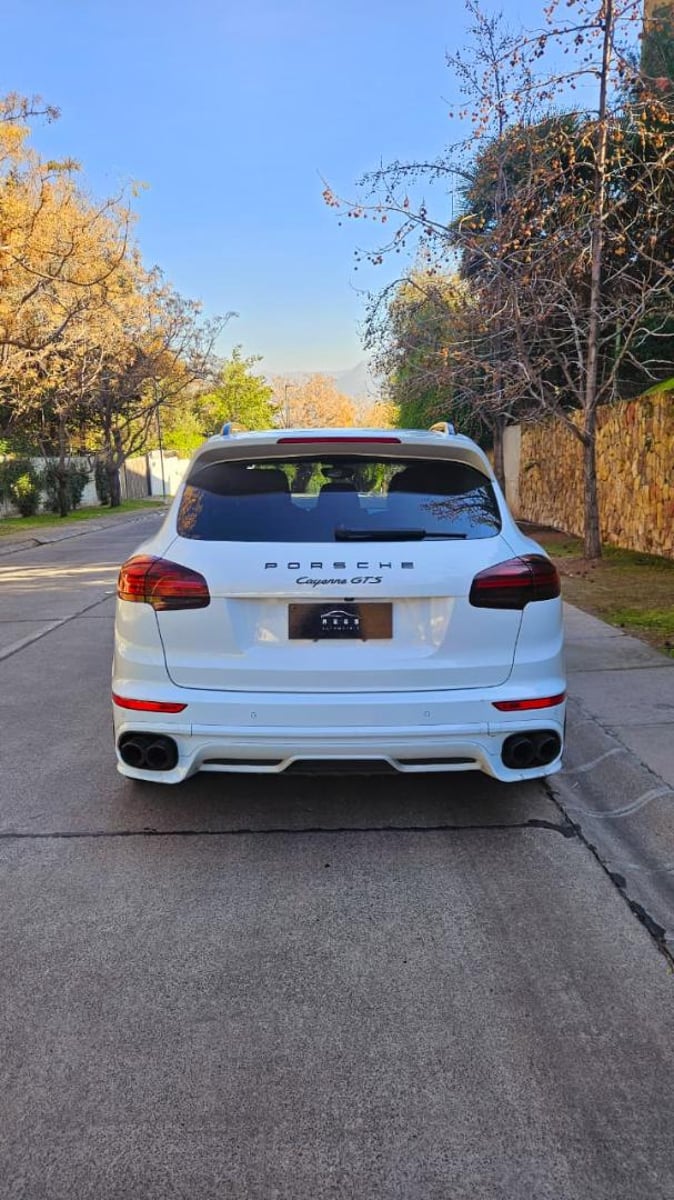 PORSCHE CAYENNE GTS 2016 - Imagen 9 de 20