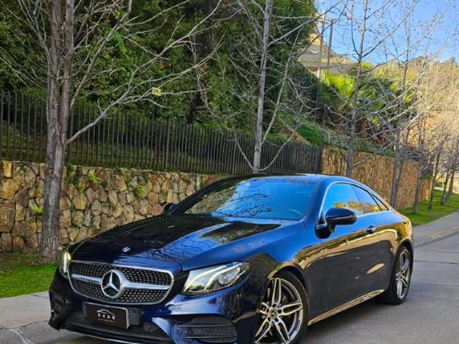 Mercedes-Benz E 300 COUPE 2020 - Foto 2 de 19