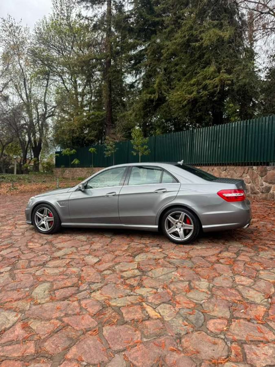 Mercedes-Benz E 63 AMG 2012 - Imagen 6 de 20