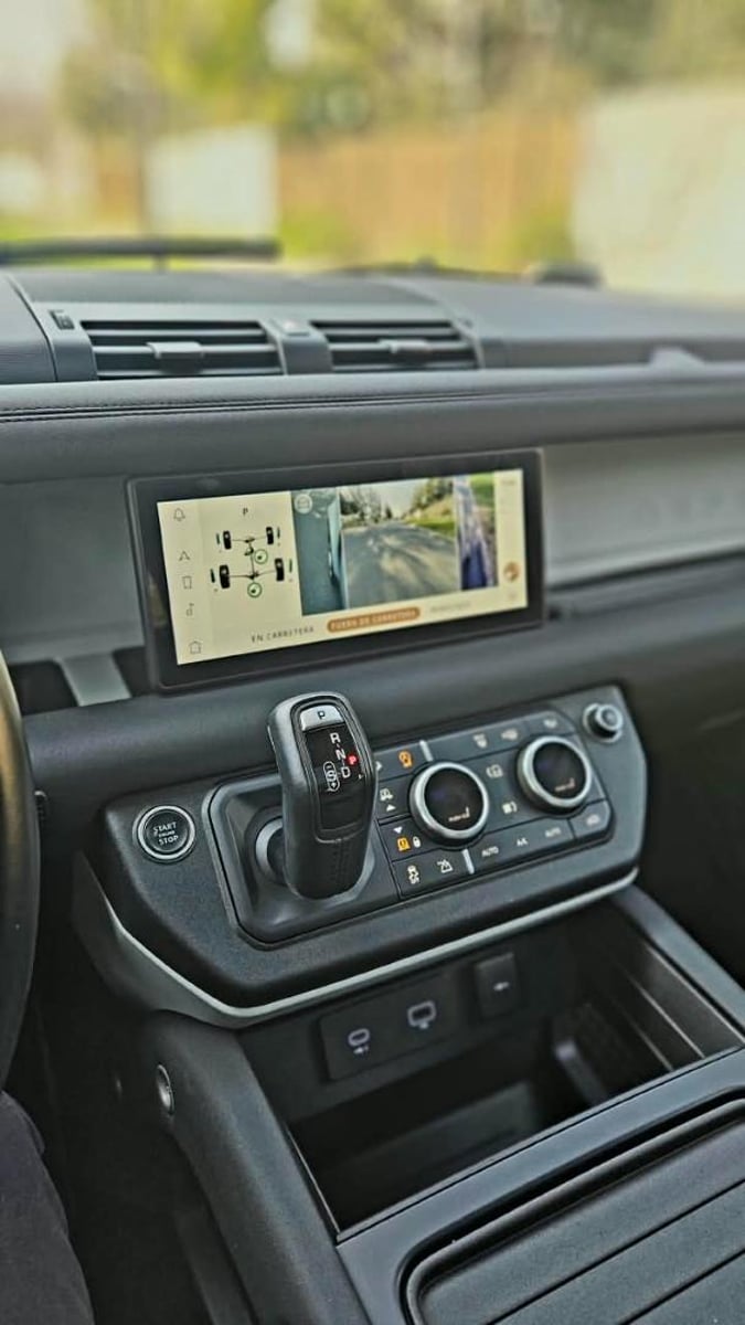 Land Rover DEFENDER FIRST EDITION 2021 - Imagen 18 de 20