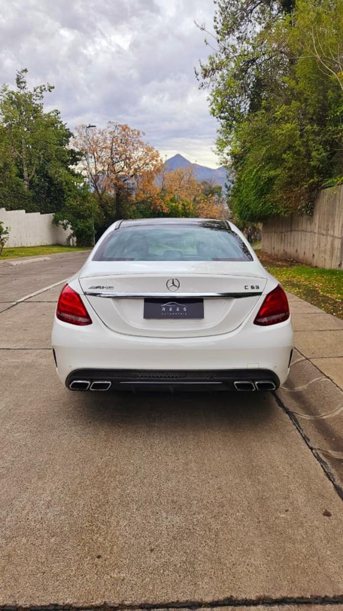 Mercedes-Benz C63 AMG 2018 - Imagen 9 de 19