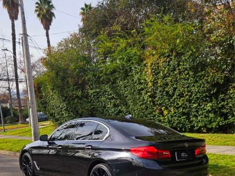 BMW 530 D LUXURY 2019 - Imagen 7 de 17