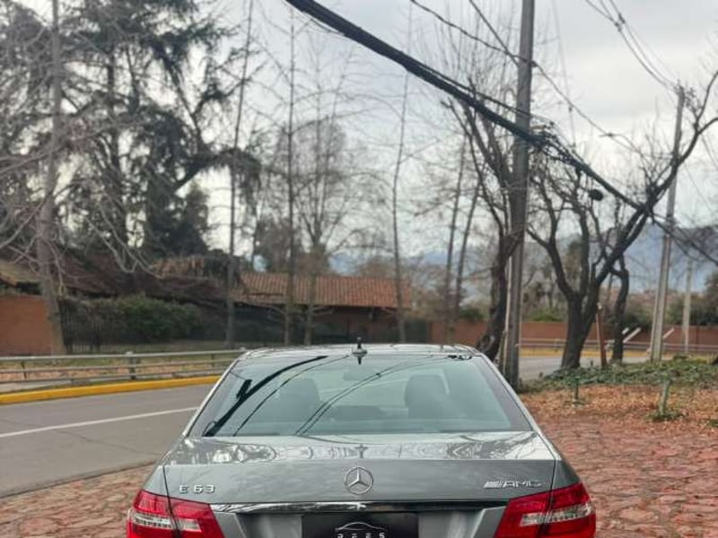 Mercedes-Benz E 63 AMG 2012 - Imagen 10 de 20