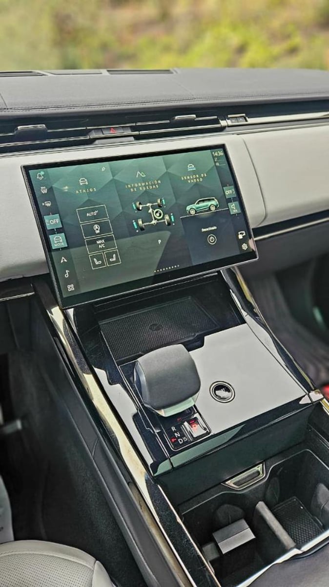 Land Rover RANGE ROVER SPORT 2024 - Imagen 16 de 17