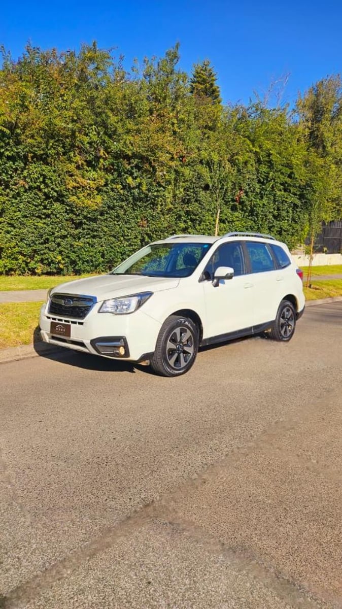SUBARU FORESTER 2.0 CVT 2019 - Foto 4 de 17