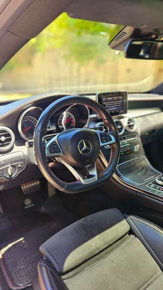 Mercedes-Benz C43 AMG 2018 - Imagen 13 de 20