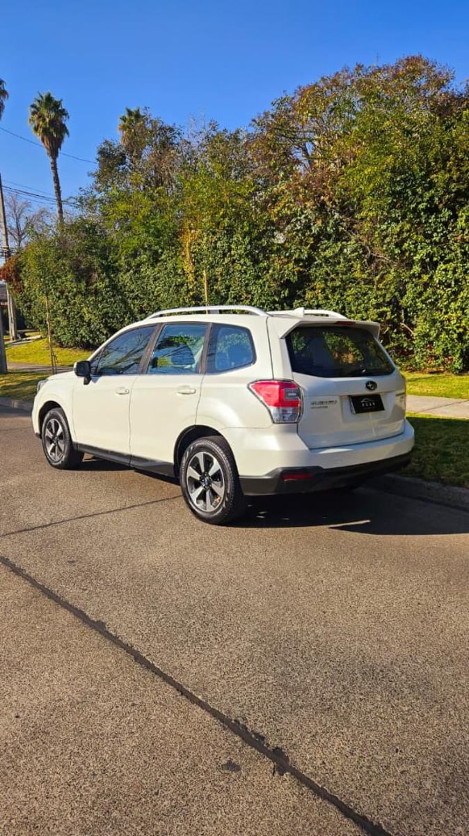 SUBARU FORESTER 2.0 CVT 2019 - Imagen 6 de 17