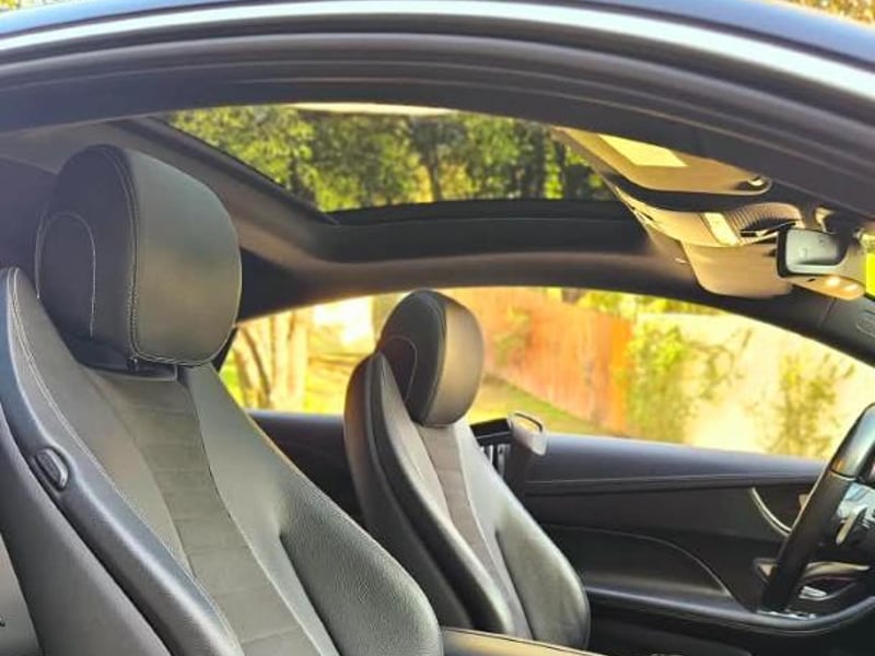 Mercedes-Benz E 300 COUPE 2020 - Imagen 15 de 19