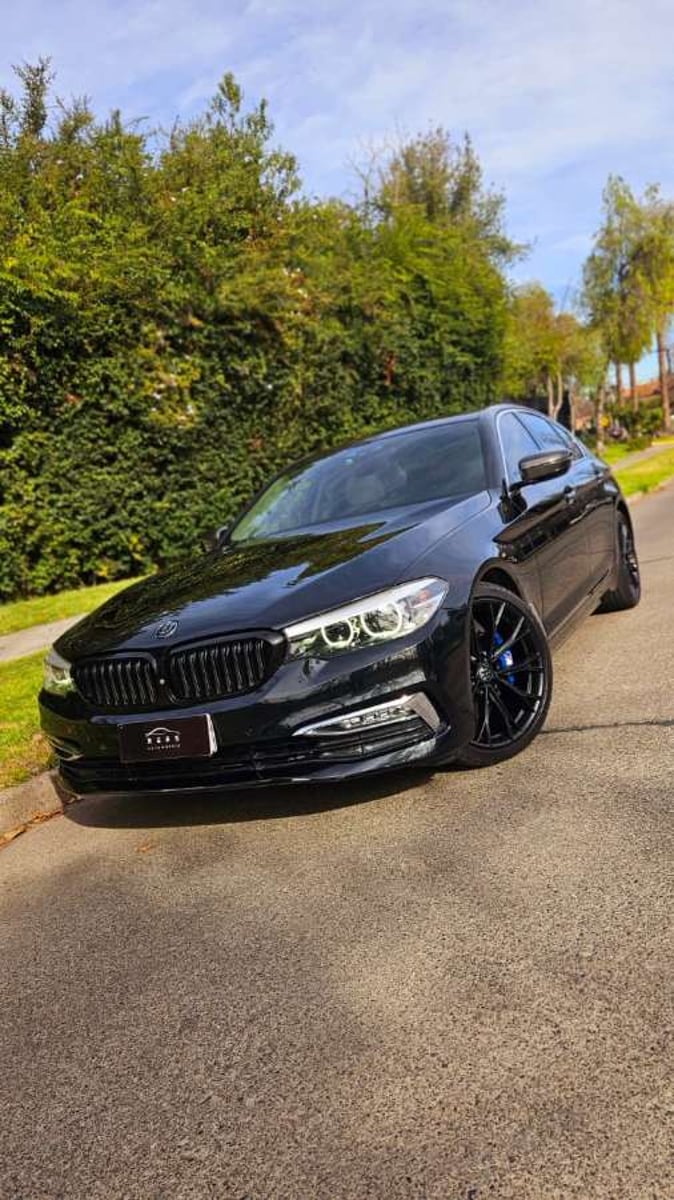 BMW 530 D LUXURY 2019 - Imagen 4 de 17