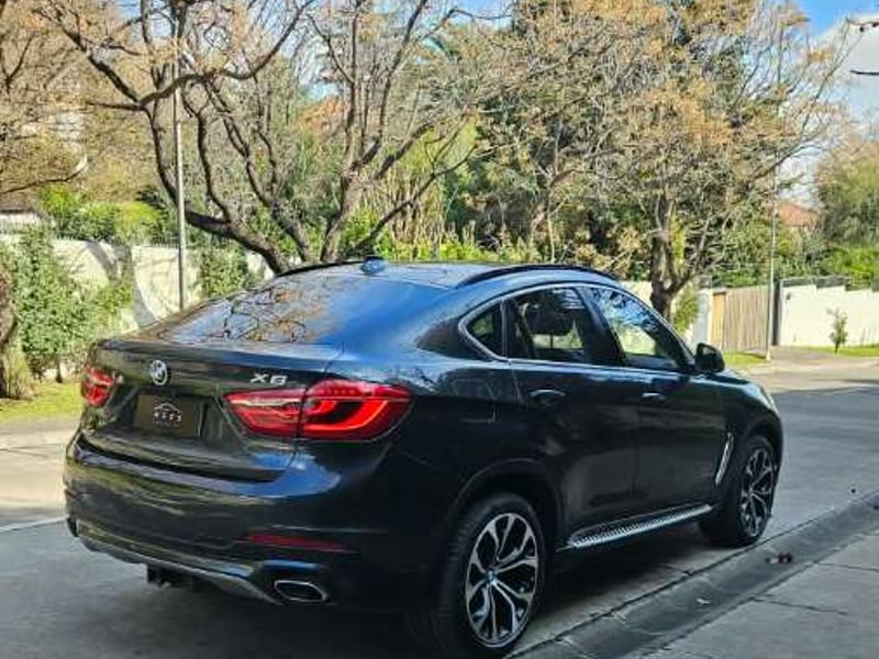 BMW X6 X-DRIVE 35I BLINDAJE IIIA 2018 - Imagen 11 de 20