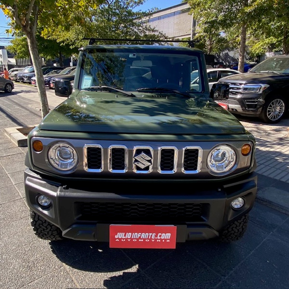 Suzuki JIMNY 5P 1.5 AT GLX . Nuevo.1.200 km. Neumatico 2025 - Imagen 3 de 10