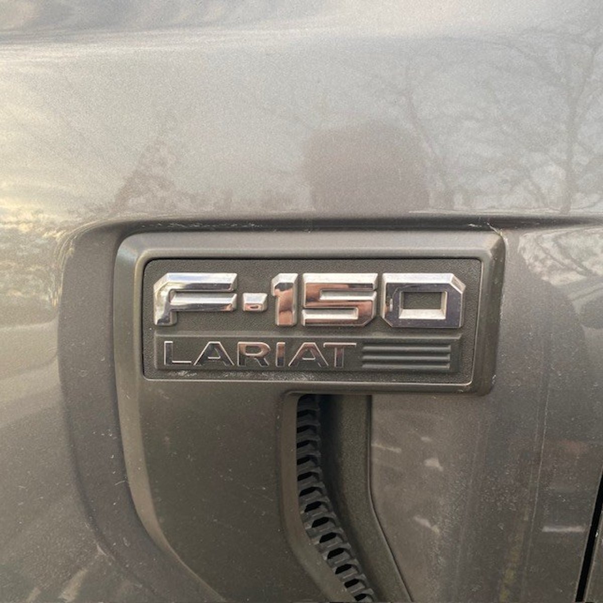Ford F-150 LARIAT SPORT 5.0 4x4 AUT 2023 - Imagen 4 de 10