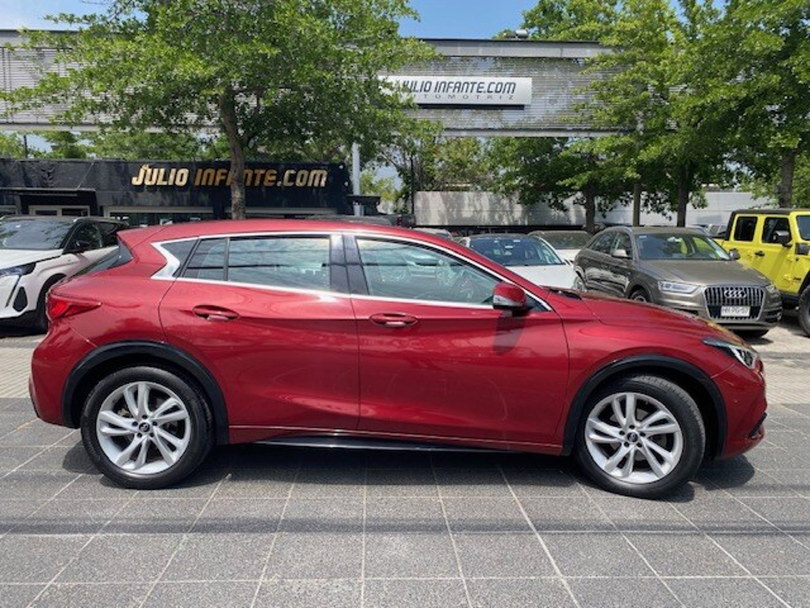 Infiniti QX30 QX30 1.6 Aut Titronic 2018 - Imagen 8 de 10