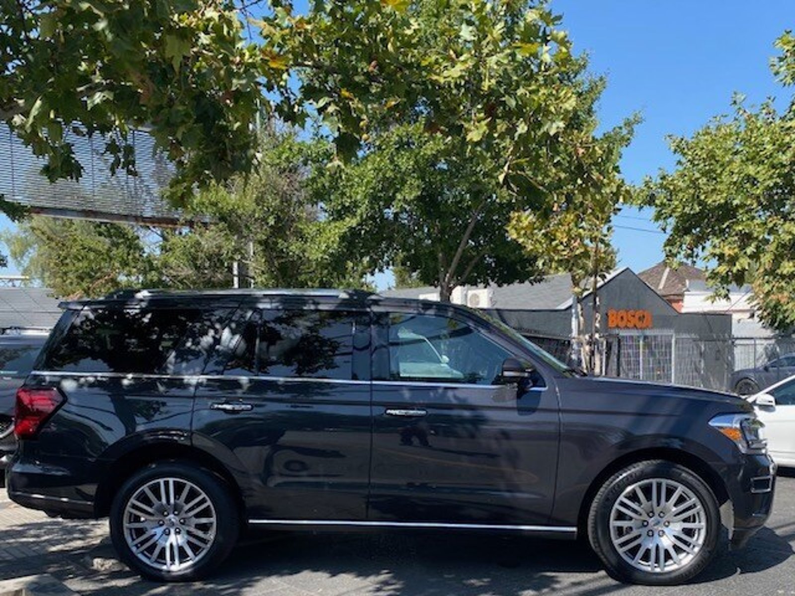 Ford EXPEDITION Limited 3.5 Aut. 2023 - Foto 5 de 10