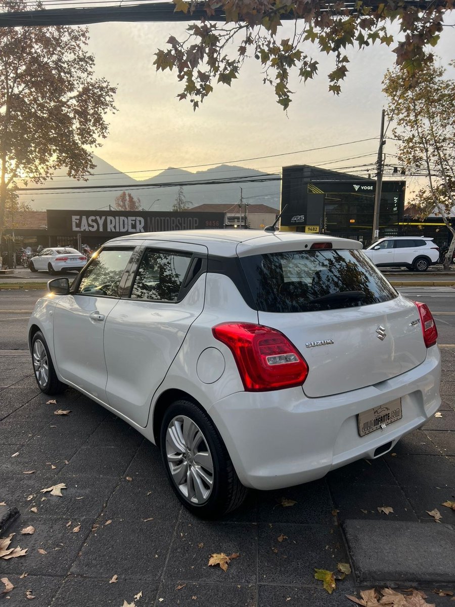 Suzuki SWIFT GLS 1.2 aire, airbags, abs crucero. 2017 - Imagen 3 de 10
