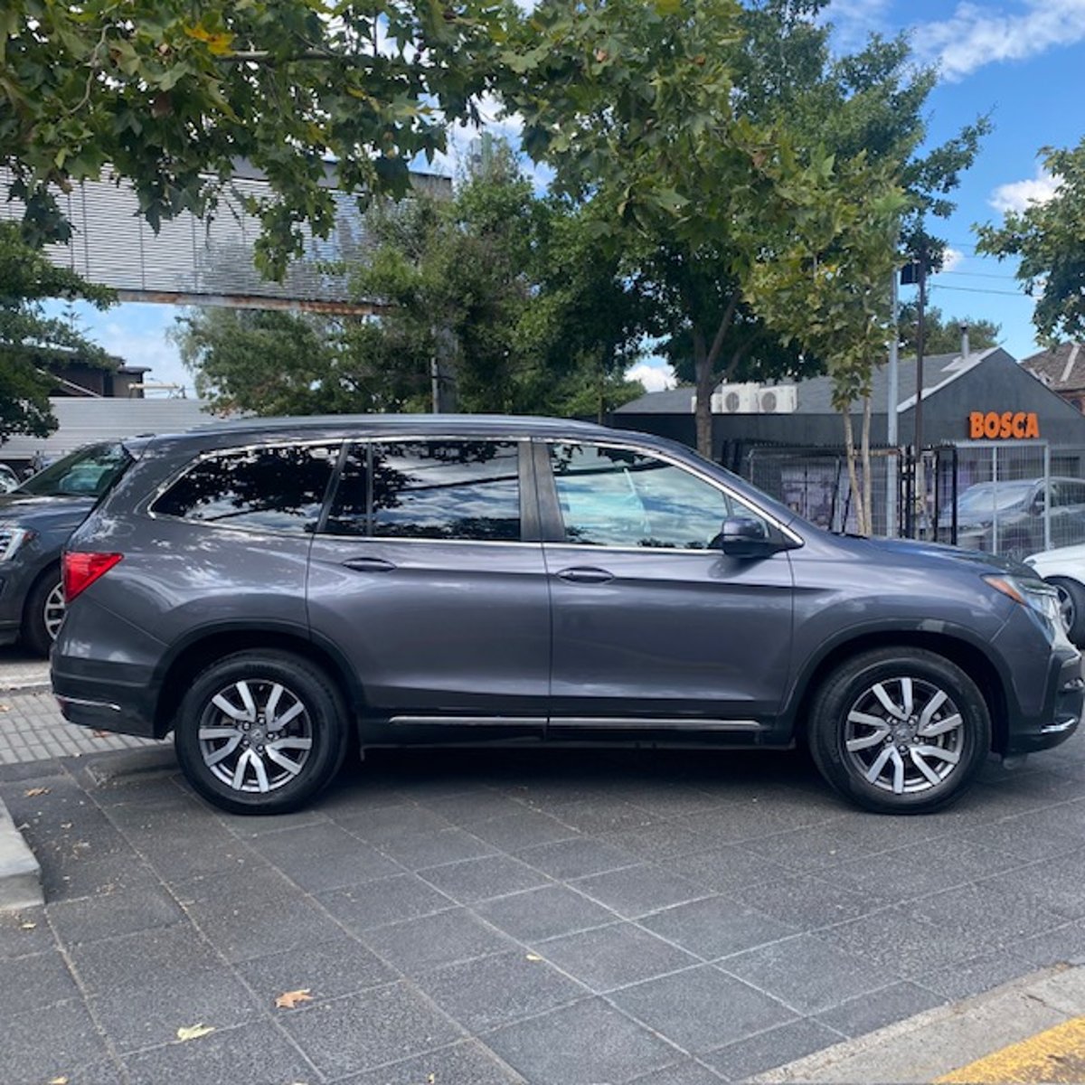 Honda PILOT TOURING 4X4 3.5 AUT cuero 3 corridas. Mantención al día 2019 - Imagen 7 de 10