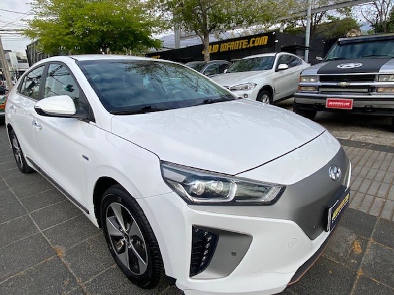 Hyundai IONIQ EV GLS 2018 - Imagen 3 de 10