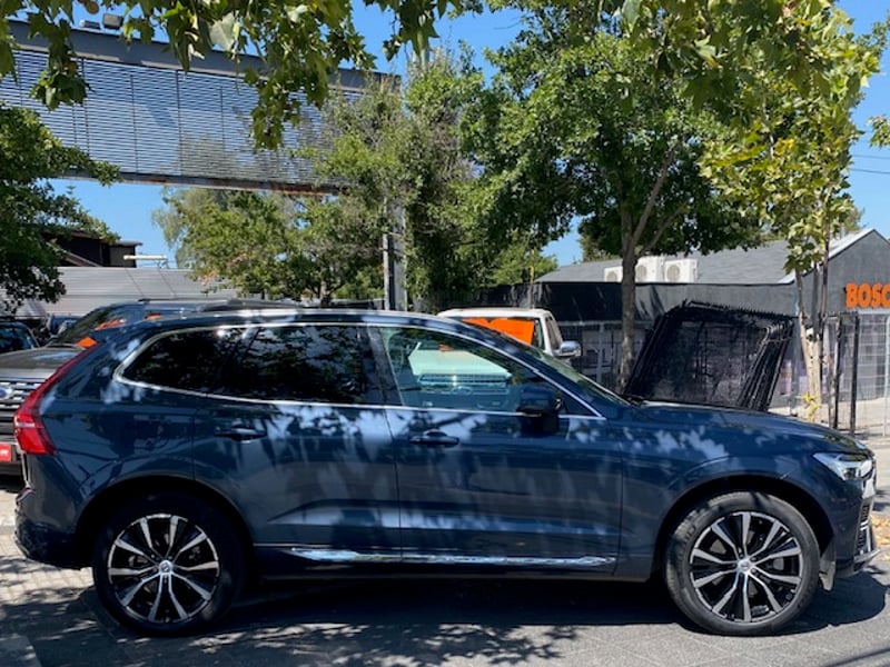 Volvo XC60 T8 R Awd Recharge 2023 - Imagen 5 de 10