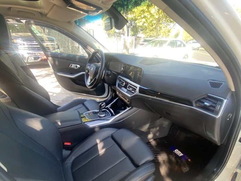 BMW 320D Diesel 2.0 Autom.- 2022 - Imagen 9 de 10