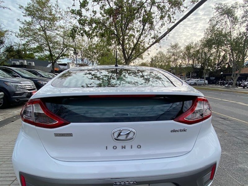 Hyundai IONIQ EV GLS 2018 - Imagen 6 de 10