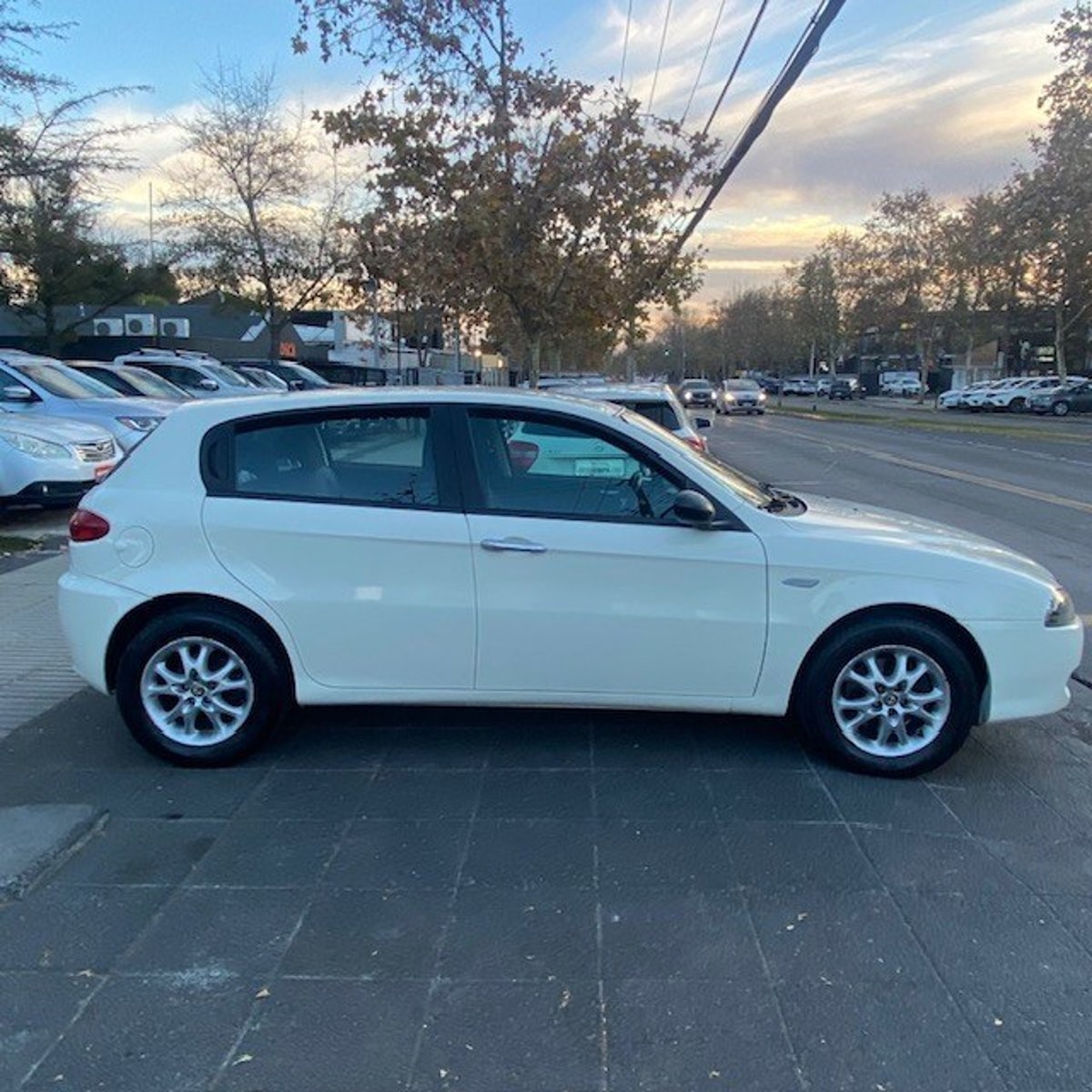 Alfa Romeo 147 1.6 T. Spark 2008 - Imagen 6 de 10