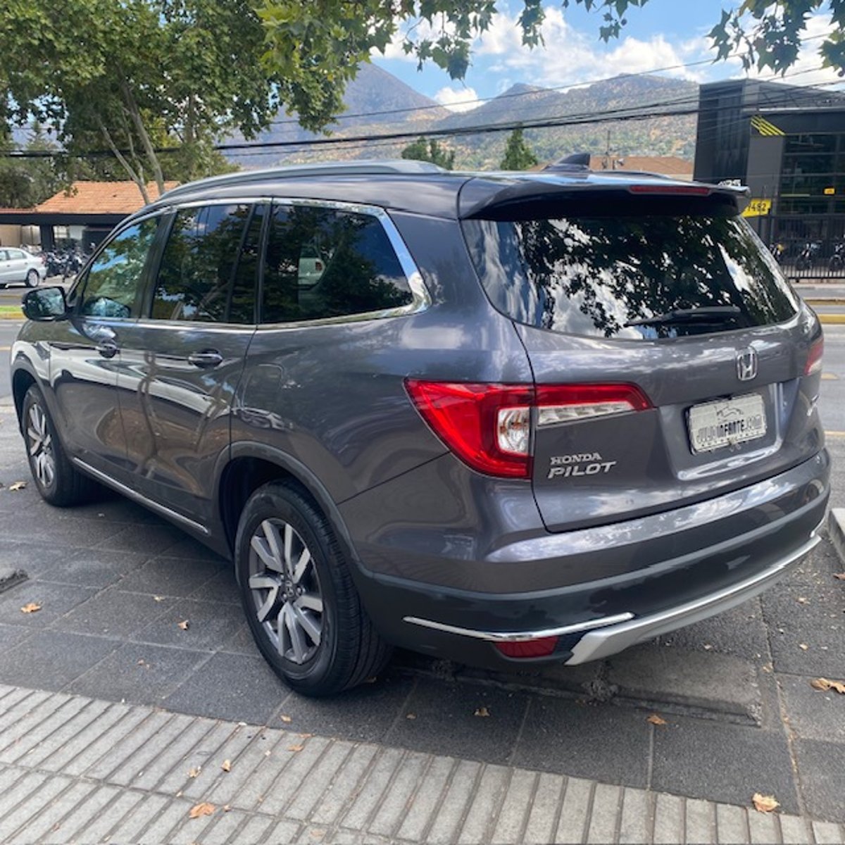 Honda PILOT TOURING 4X4 3.5 AUT cuero 3 corridas. Mantención al día 2019 - Imagen 6 de 10