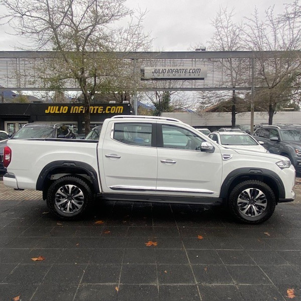Maxus T90 4X4 E6 AT DIESEL 2024 - Imagen 3 de 10