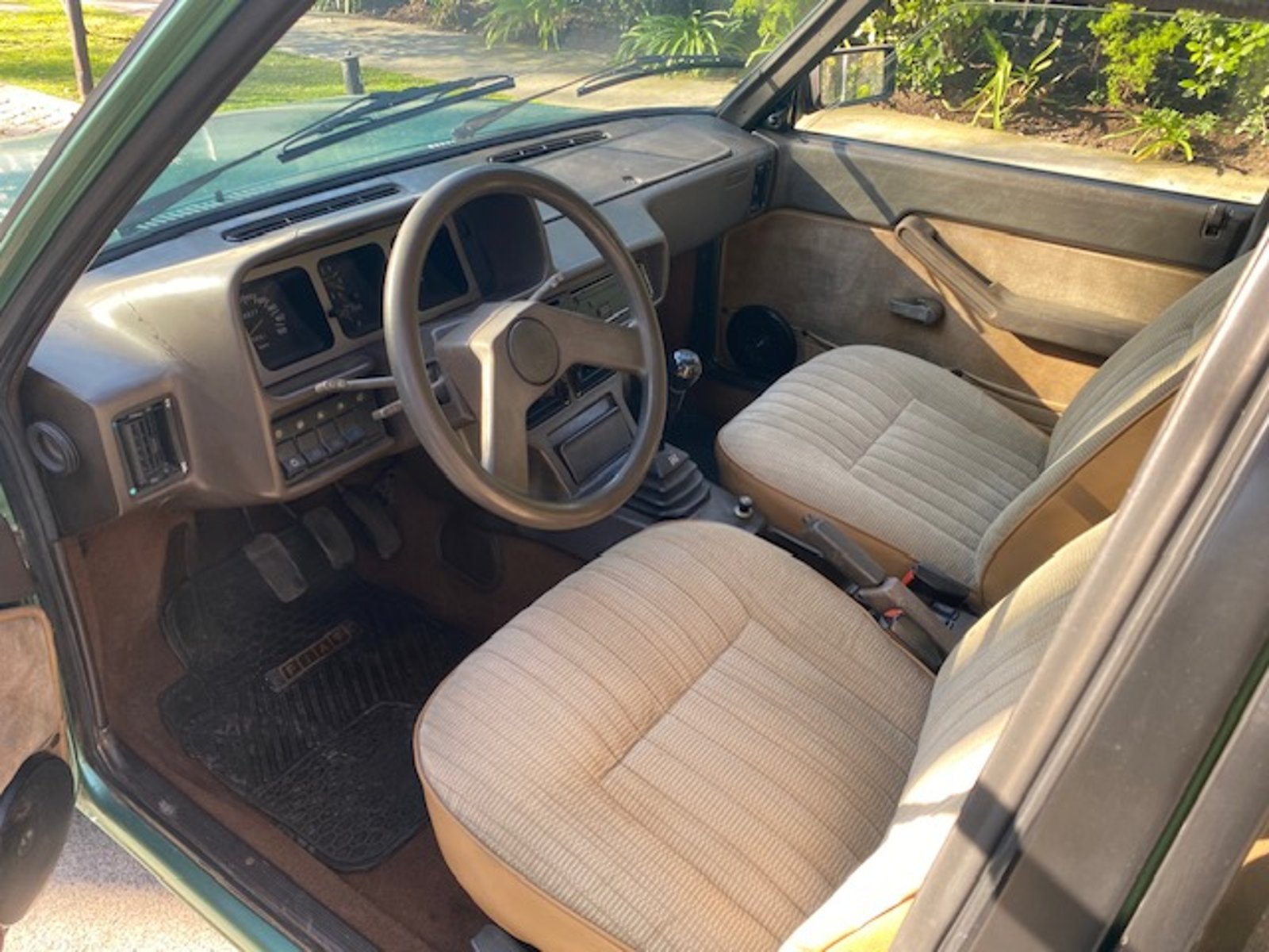 Fiat 131 Seat 131 Super Mirafliori 1982 - Imagen 7 de 10